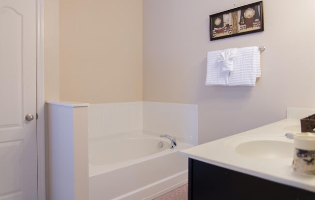 Building Photo - 4957 Harold Stanley Dr