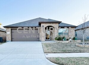 Building Photo - Well Maintained 3/2/2 in Crowley For Rent!