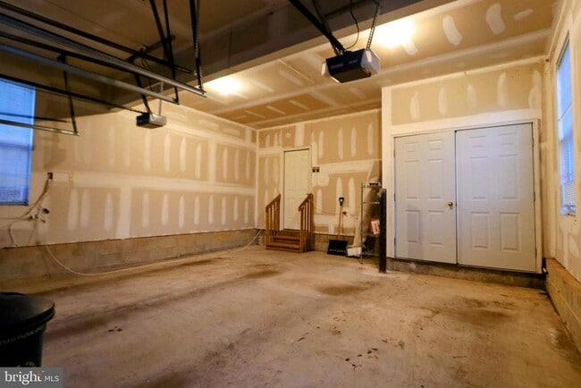 Building Photo - 34 Windsor Pond Rd