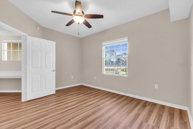 Building Photo - 5500 Bentgrass Dr