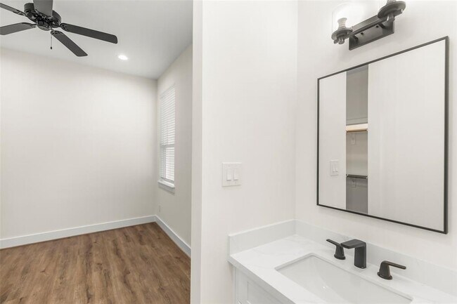 Building Photo - 1812 Palmetto Landing Dr