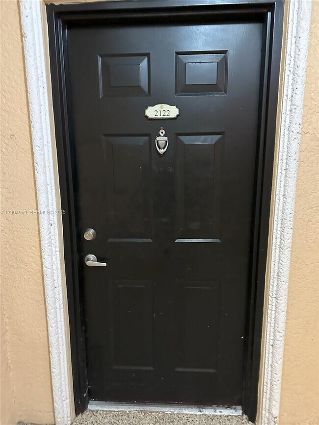 Building Photo - 17150 N Bay Rd