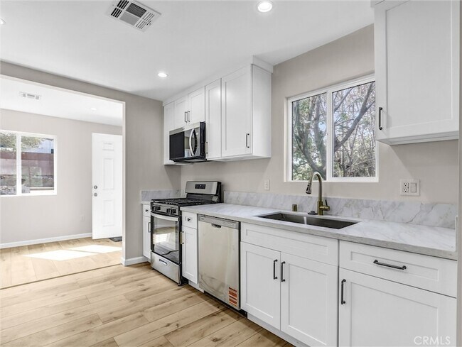 Building Photo - 4126 1st St