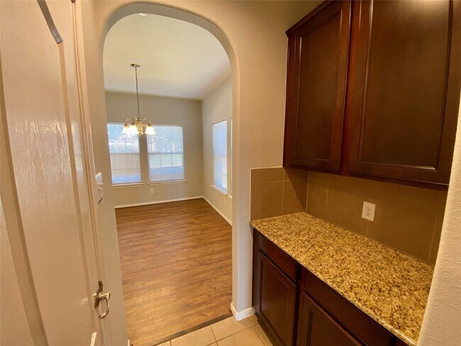 Building Photo - 19907 Kiawah Dr