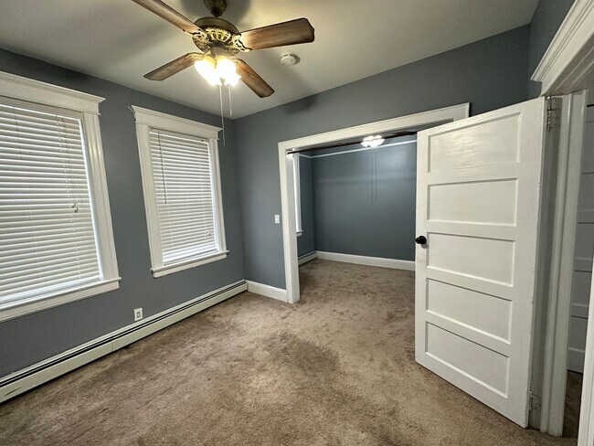 Building Photo - 60 Wallis Ave