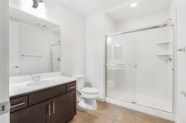 Building Photo - Charming 4BR/4BA Single-Family Home in Sou...