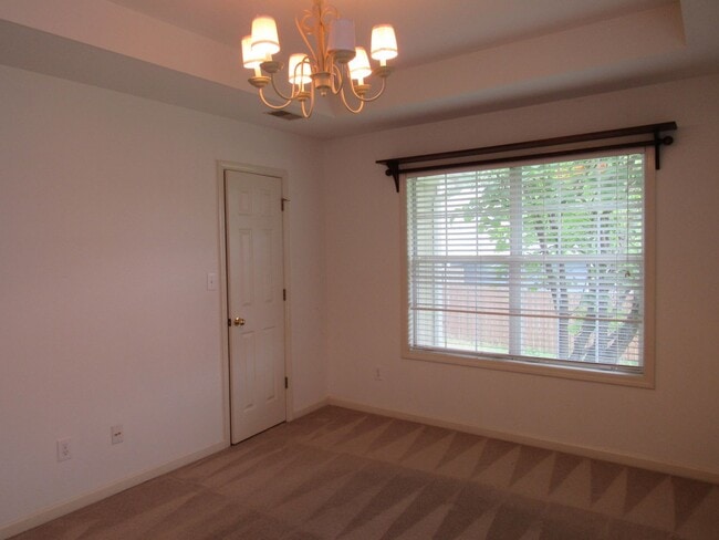 Building Photo - 1011 Wyndham Ln