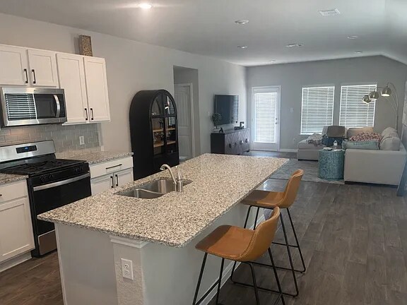 Building Photo - 473 Apache Plum Dr