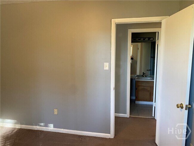 Building Photo - 16 S Stillwood Ct