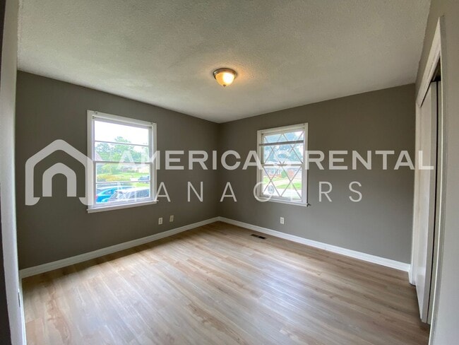 Building Photo - 4214 Fortson Ln NW