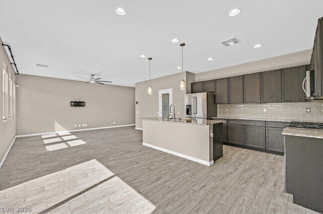 Building Photo - 6249 Echo Mountain St