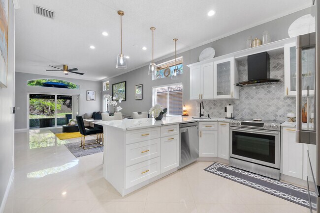 Building Photo - 5029 Heron Pl