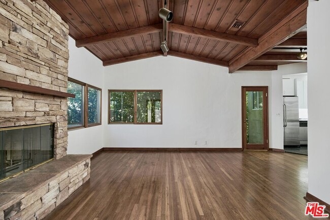 Building Photo - 412 Norwich Dr