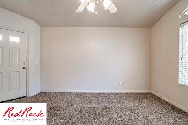 Building Photo - 3 Bed 2 Bath, 2 Car Garage with a Fully Fe...