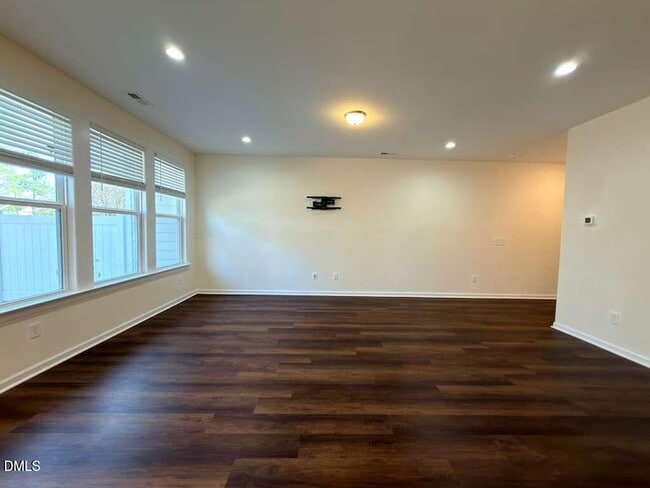 Building Photo - 2008 Chipley Dr