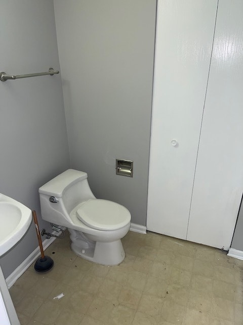 Building Photo - 316 Fieldstone Ct