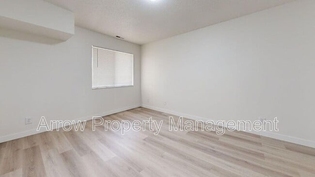 Building Photo - 201 E Arbor Ave