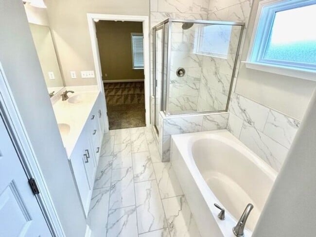 Building Photo - Now Leasing in Millington @ Winstone. 4-Be...