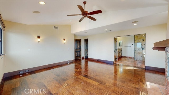 Building Photo - 227 Pso De Granada