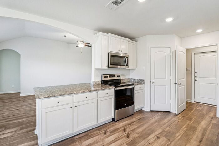 Building Photo - 308 Trinity Trl