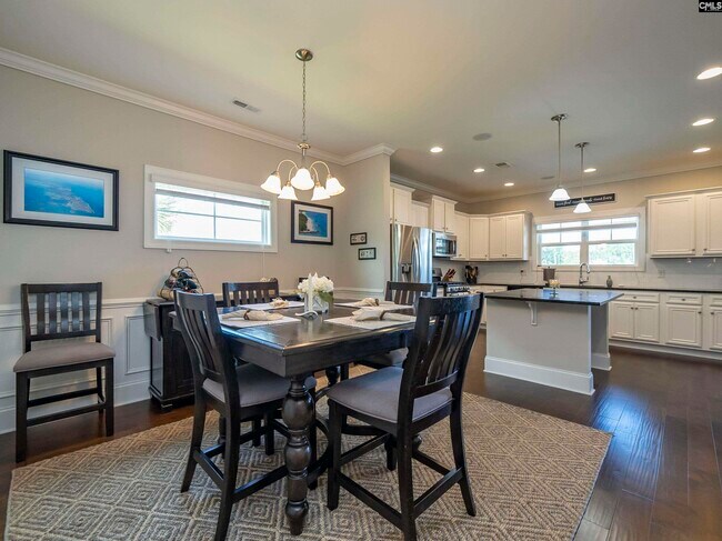 Building Photo - 357 Cabana Wy