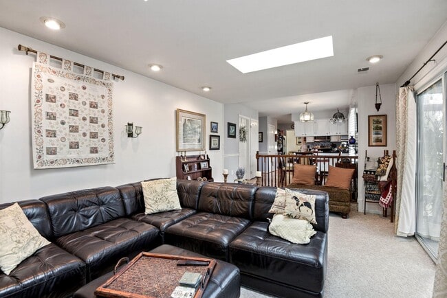 Building Photo - 2131 Silentree Dr