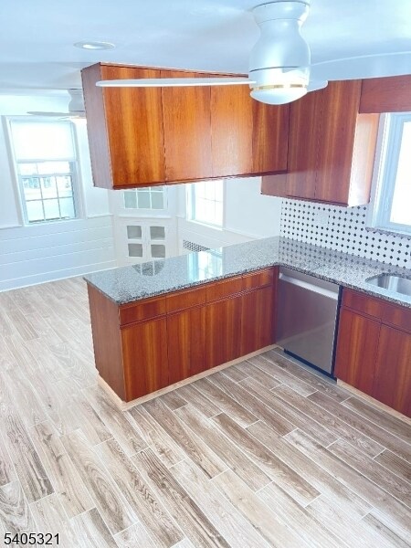 Building Photo - 3 Meadow Dr