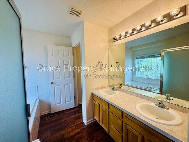Building Photo - 14337 Austin Ct