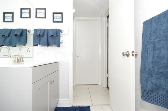 Building Photo - 12760 Indian Rocks Rd