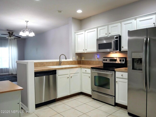 Building Photo - 8091 Summer Bay Ct