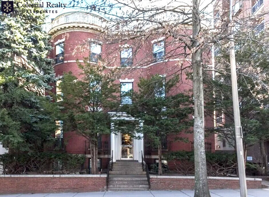 Building Photo - 1253 Beacon St