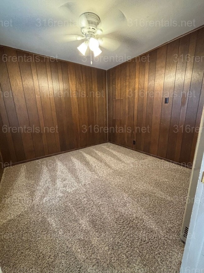 Building Photo - Two bed one bath available NOW!