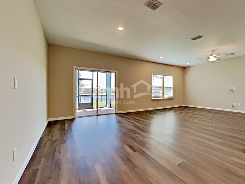 Building Photo - 225 Edge Pk Trl