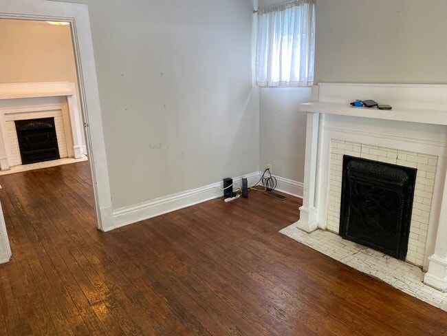 Building Photo - 362 Oldham Ave