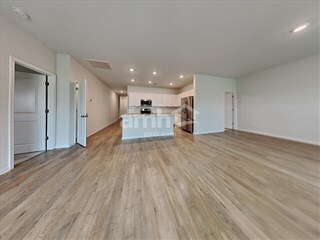 Building Photo - 307 Squire Pope Rd