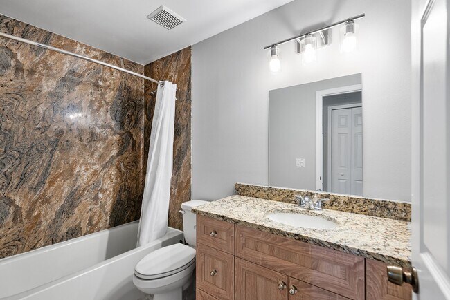 Building Photo - 4011 Levonshire Pl