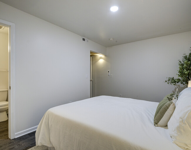 Floorplan - 200-206 S Boone St
