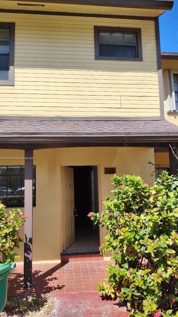 Building Photo - 1151 NE 210th Terrace