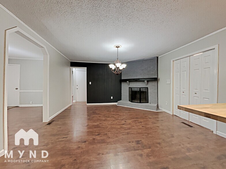 Building Photo - 1118 Arrowhead Trail