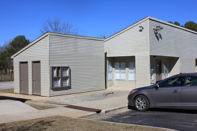 On Site Leasing - Town Creek Apartments