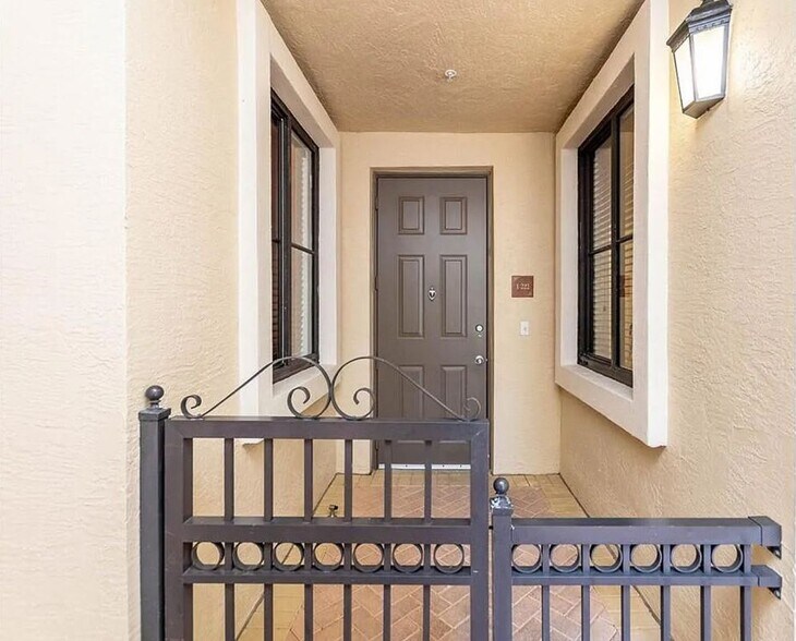 Primary Photo - 2925 NW 126th Ave