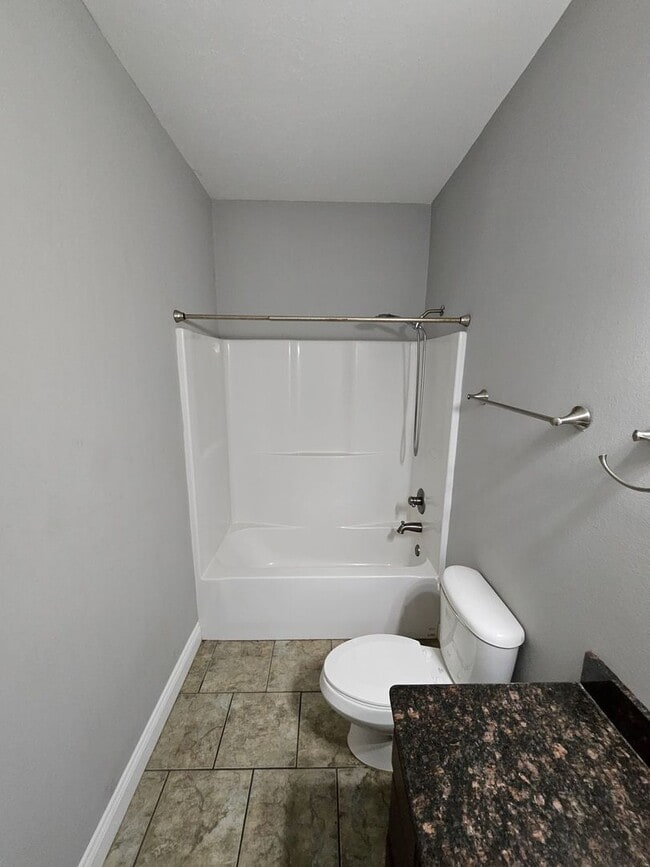 Building Photo - 165 James Dr