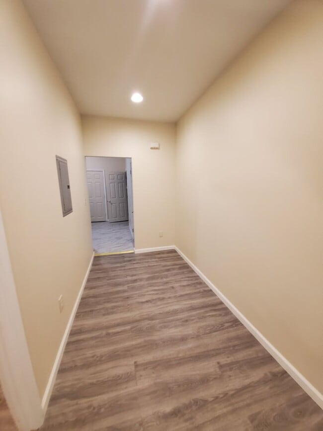 Building Photo - 6532 Torresdale Ave