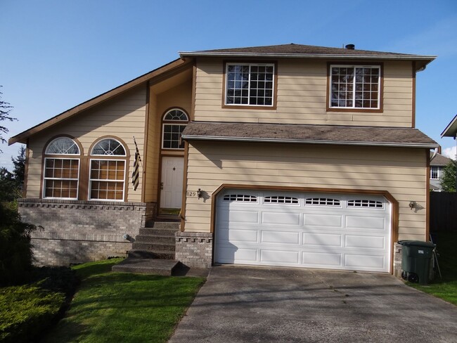Building Photo - 6 Bedroom Home in Bellingham!