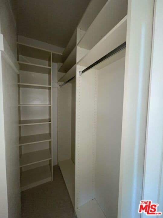 Building Photo - 8967 St Ives Dr