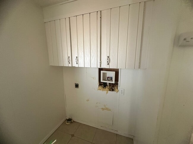Building Photo - charming 2 bedroom mobile close to River