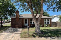 Building Photo - Cozy 3-Bed, 2-Bath Retreat in Serene Neigh...