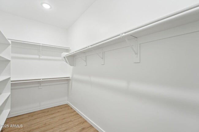 Building Photo - 225 N Pleasant Dr