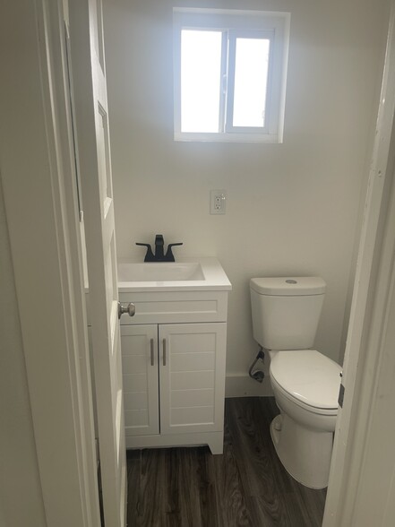 Back bathroom - 704 S Soto St