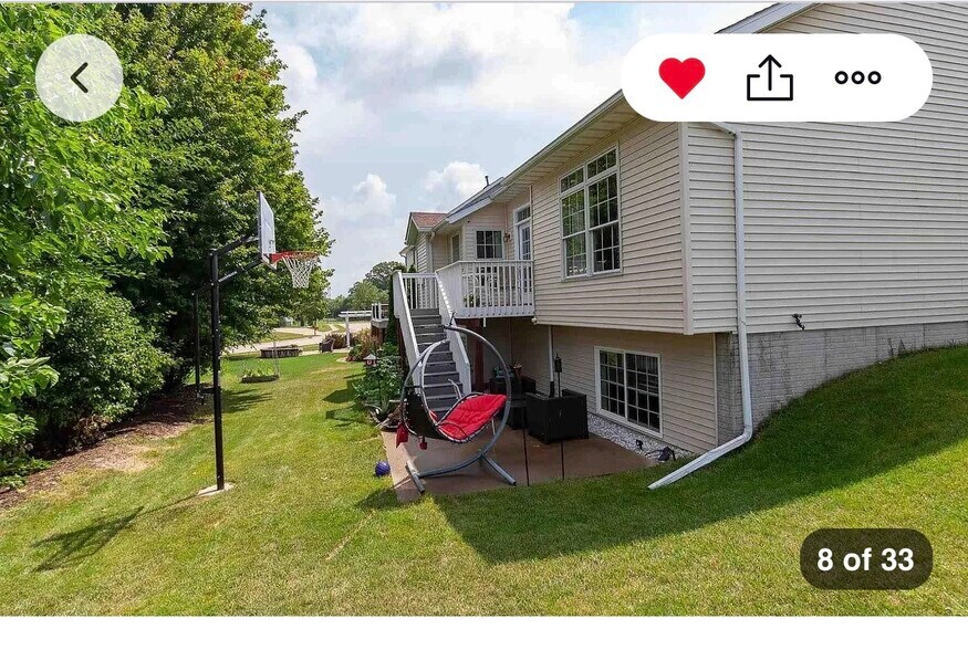 Building Photo - 3900 Sparrow Ct